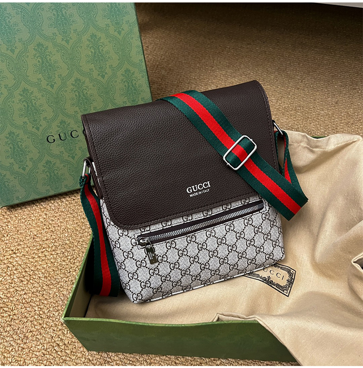 GUCCIメンズクロスボディバッグ 22 al 93807