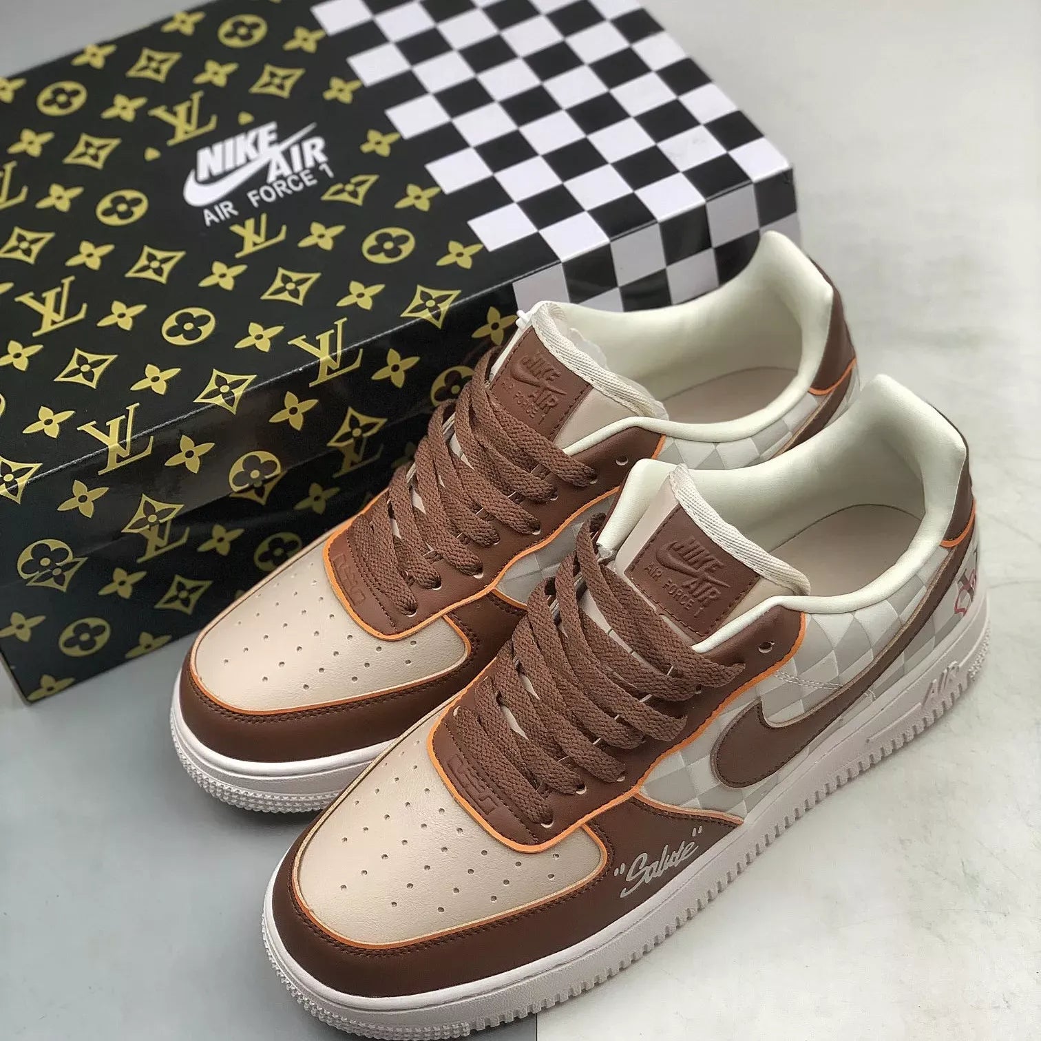 【新商品発売】【今年の新商品】NIKE LOUIS VUITTON× ナイキ エアフォース 1 