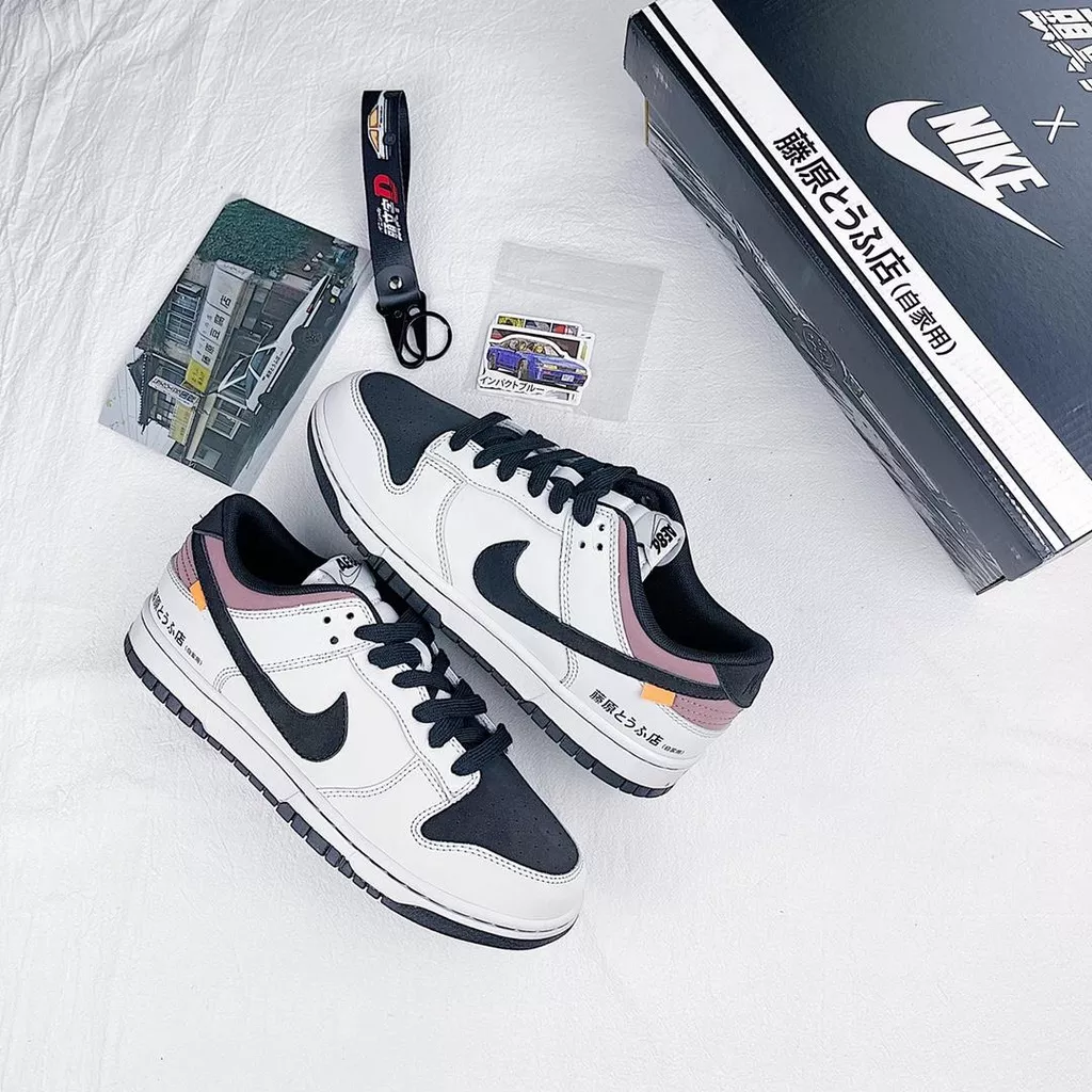 ★NIKE★送関込★激レア確定！世界が欲しがるプレミアムな逸足? 【今年の新商品】【新商品発売】頭文字D×NIKE Low Dunks