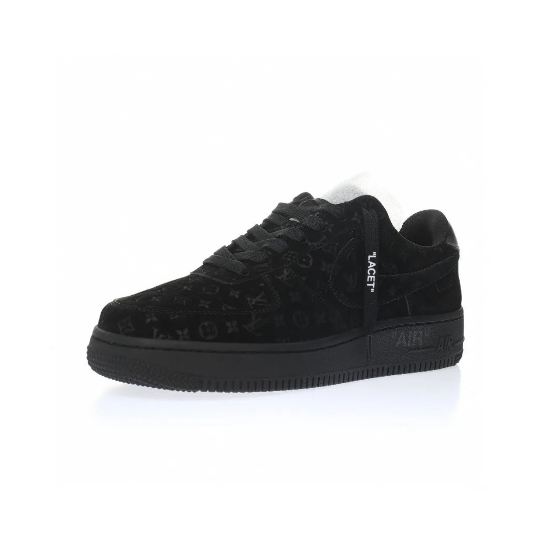 【日本未入荷】?超入手困難LOUIS VUITTON X NIKE AIR FORCE1 黒【代金引換】