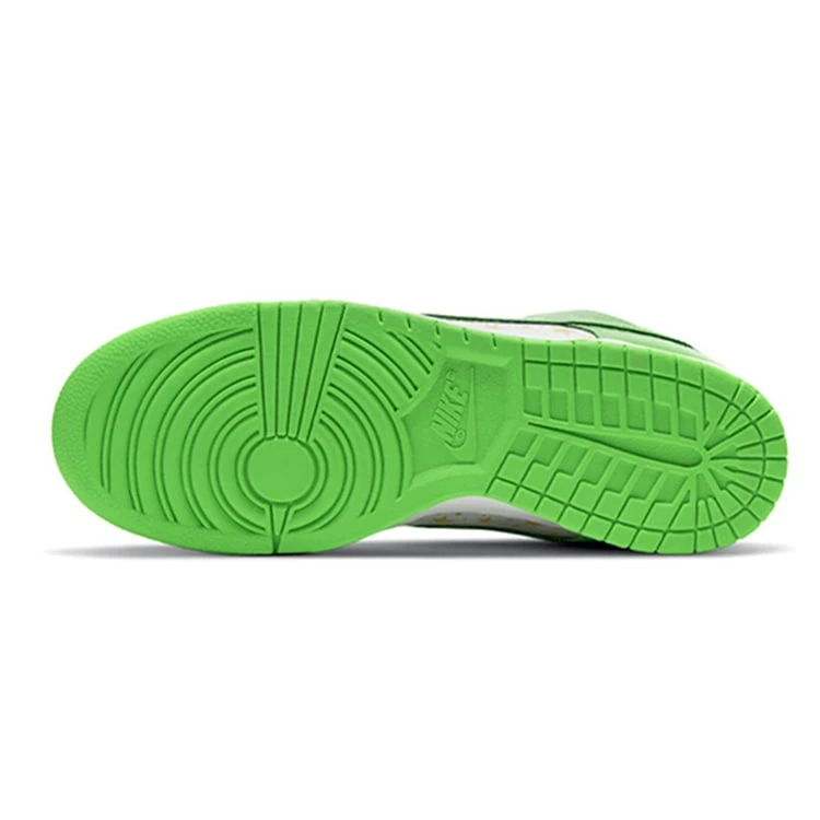 シュプリーム ナイキ スケートボーディング エスビー ダンク ロー “Mean Green”