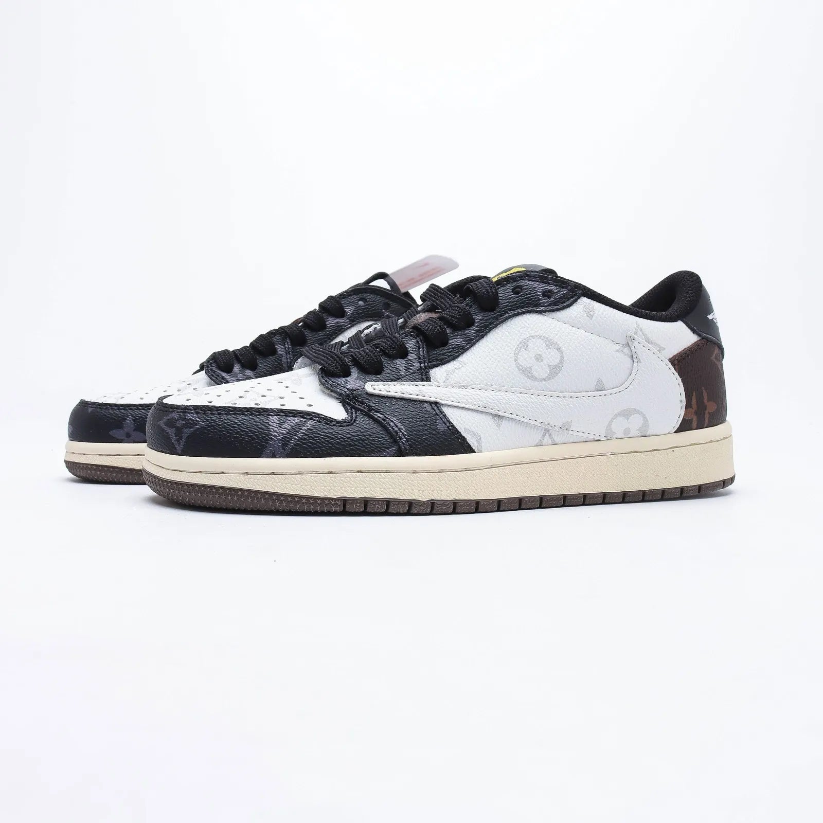 【日本未入荷】LOUIS VUITTON X TRAVIS SCOTT X NIKE AIR JORDAN 1 LOW OG SP