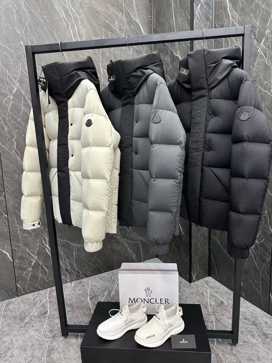 【MONCLER全国送料無料】新作数量限定予行販売モンクレールダウンジャケット