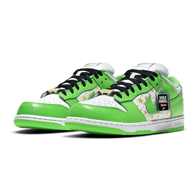 シュプリーム ナイキ スケートボーディング エスビー ダンク ロー “Mean Green”