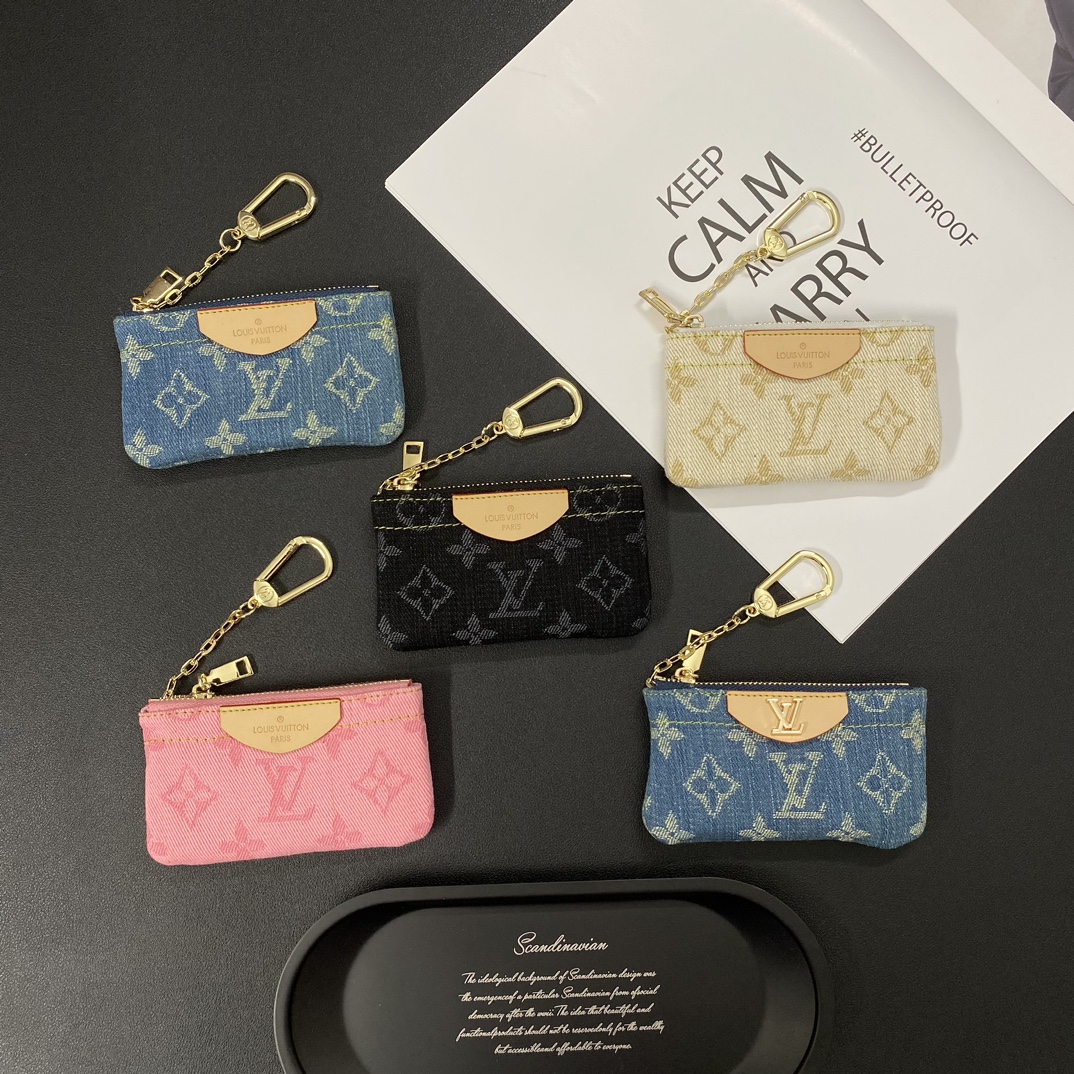 GUCCI 小銭入れ に飾りを付ける zm 94914