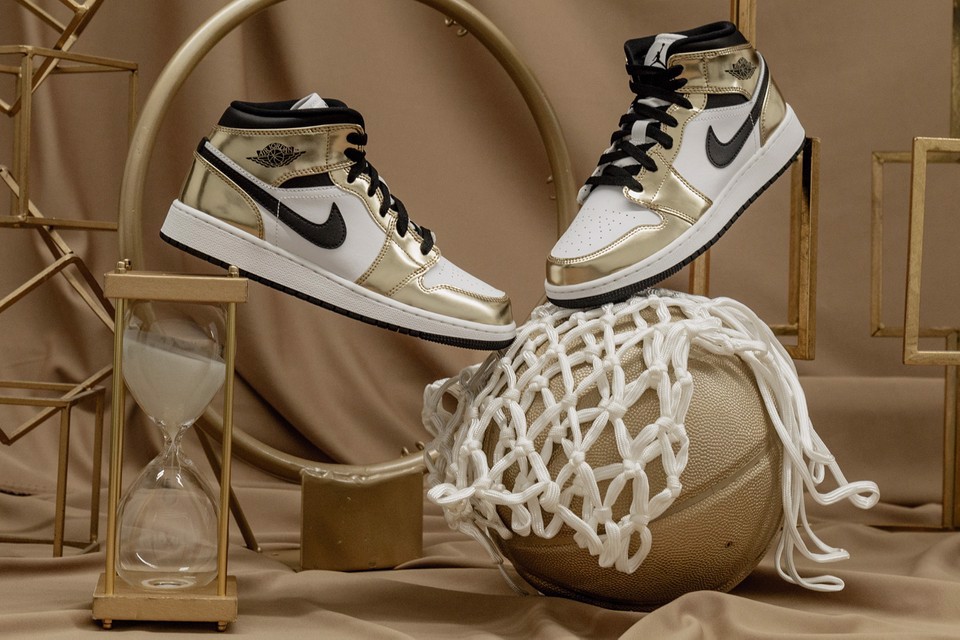 NIKE ナイキ AIR JORDAN 1 MID SE 'METALLIC GOLD' エア ジョーダン ワン ミッド スペシャルエディション 