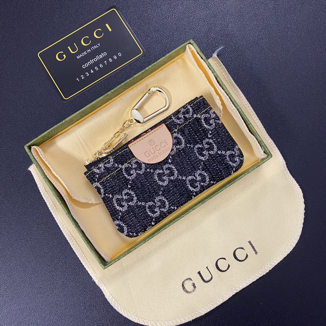 GUCCI 小銭入れ に飾りを付ける zm 94914