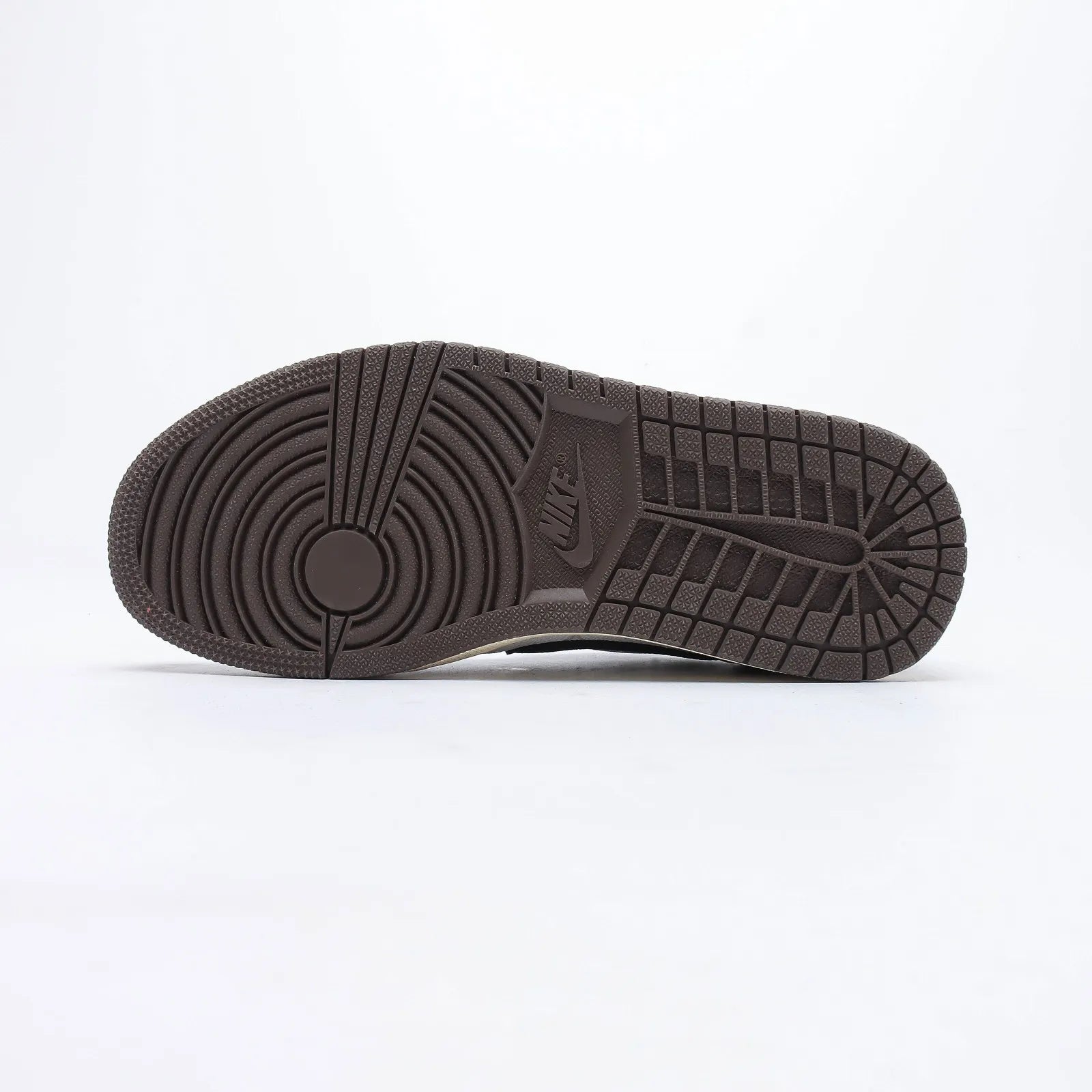 【日本未入荷】LOUIS VUITTON X TRAVIS SCOTT X NIKE AIR JORDAN 1 LOW OG SP
