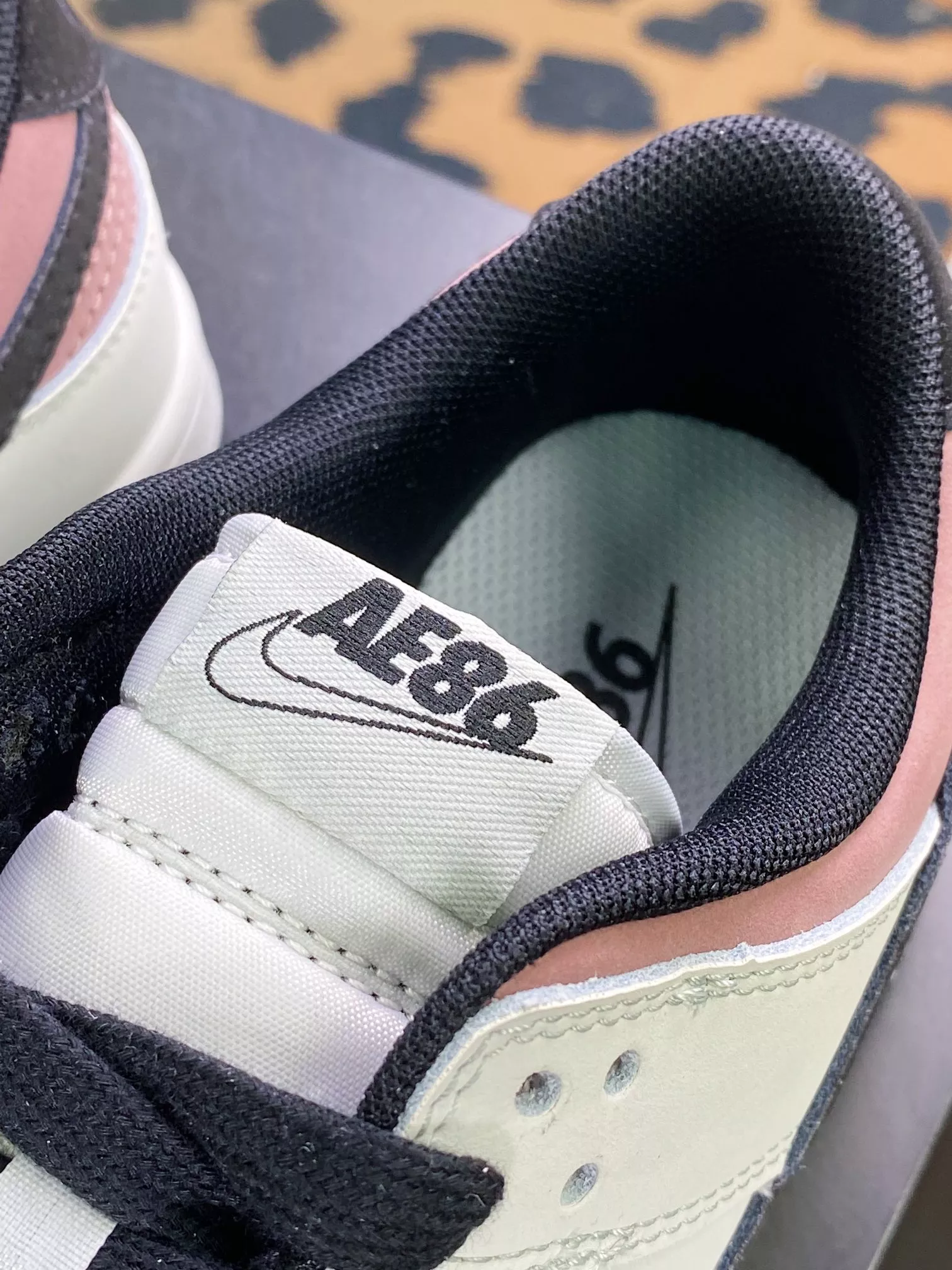 ★NIKE★送関込★激レア確定！世界が欲しがるプレミアムな逸足? 【今年の新商品】【新商品発売】頭文字D×NIKE Low Dunks