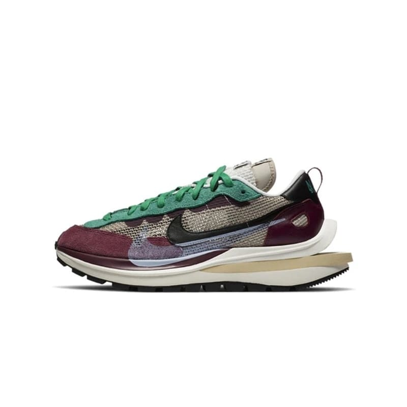 sacai x ナイキ VaporWaffle''StringVillainRed''