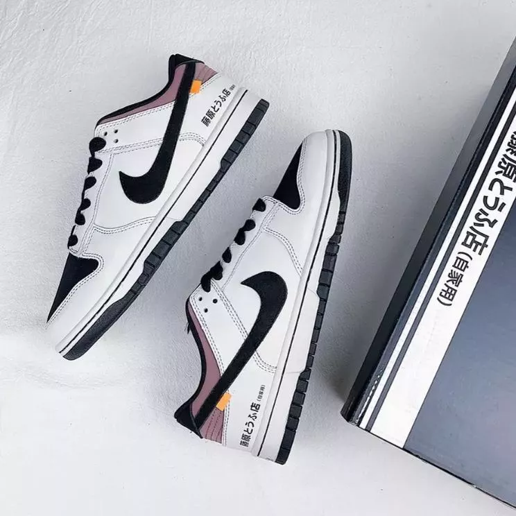 ★NIKE★送関込★激レア確定！世界が欲しがるプレミアムな逸足? 【今年の新商品】【新商品発売】頭文字D×NIKE Low Dunks