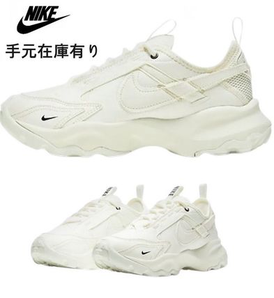 【NIKE】WMNS TC 7900