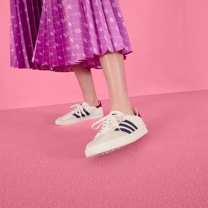 【GUCCI】× ADIDASコラボ Gazelle スニーカー(白)