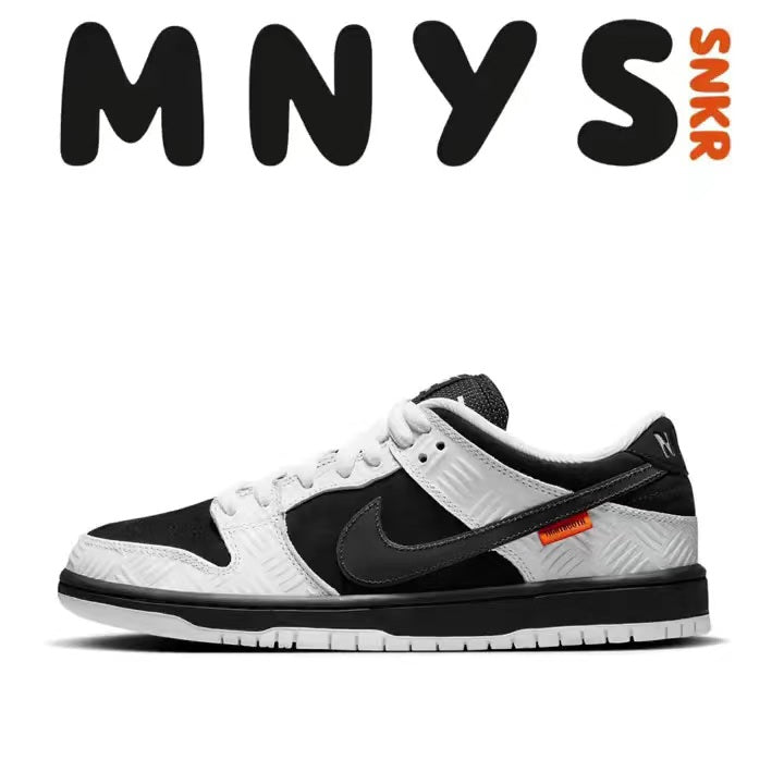 TIGHTBOOTH × Nike SB Dunk Low 