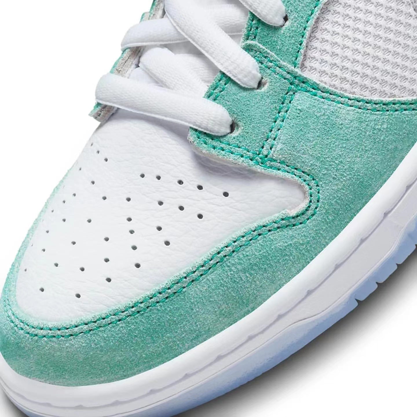 April Skateboards x Nike SB Dunk Low