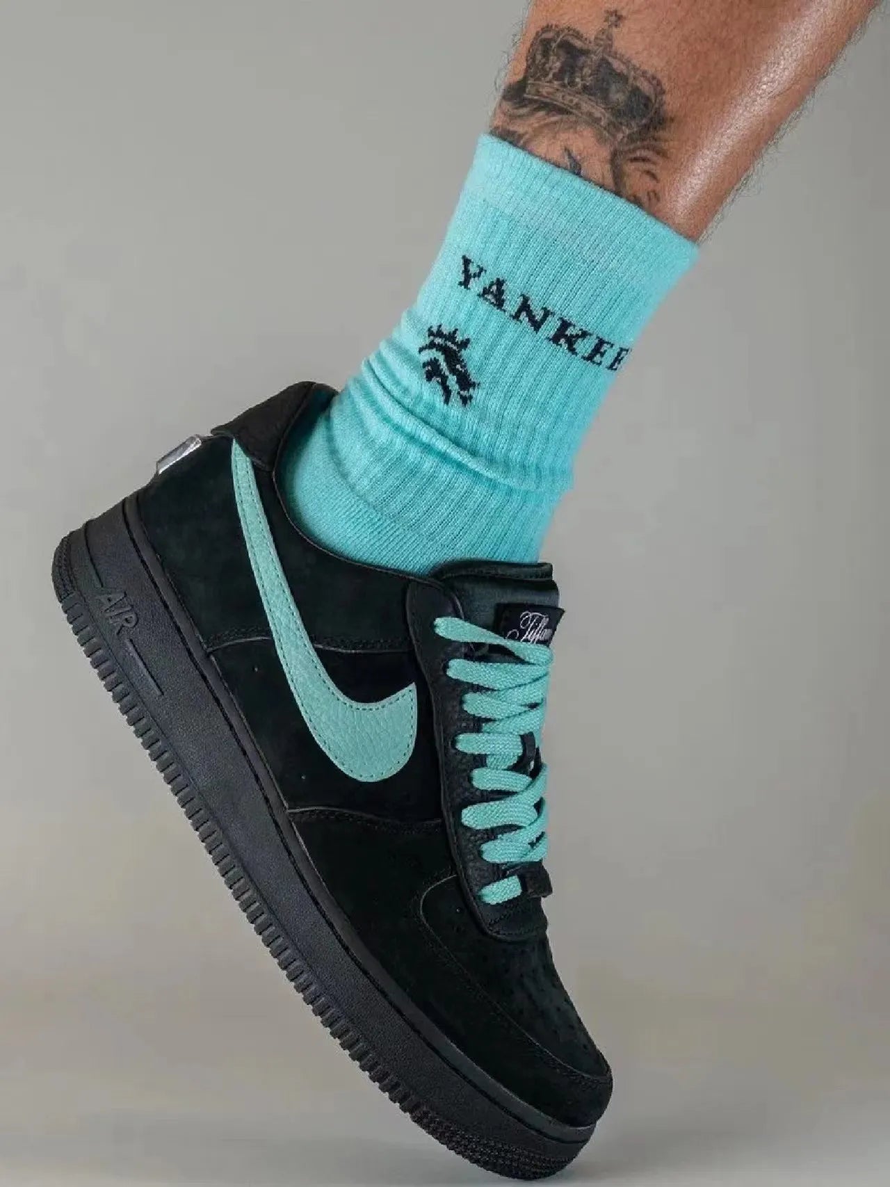 限定30個！売り切れ次第終わり！【NIKE |公式サイトは】★送関込★世界中を震撼させた話題のコラボ★◆超人気◆ 雑誌、ＴＶ、映画に登場アイテム
