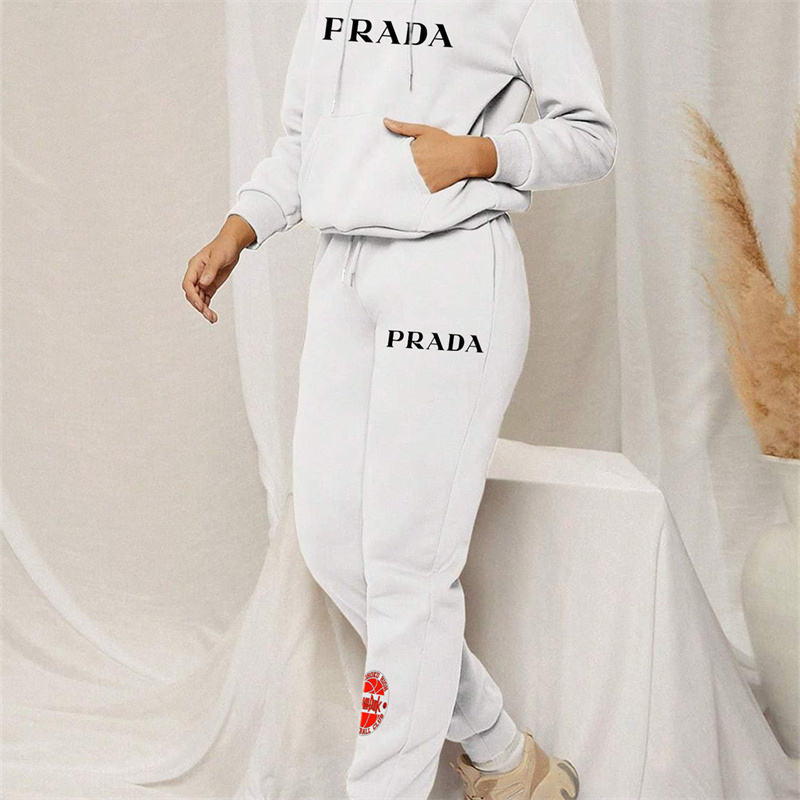 【 Prada 】熱血アニメ連名衛衣スーツです