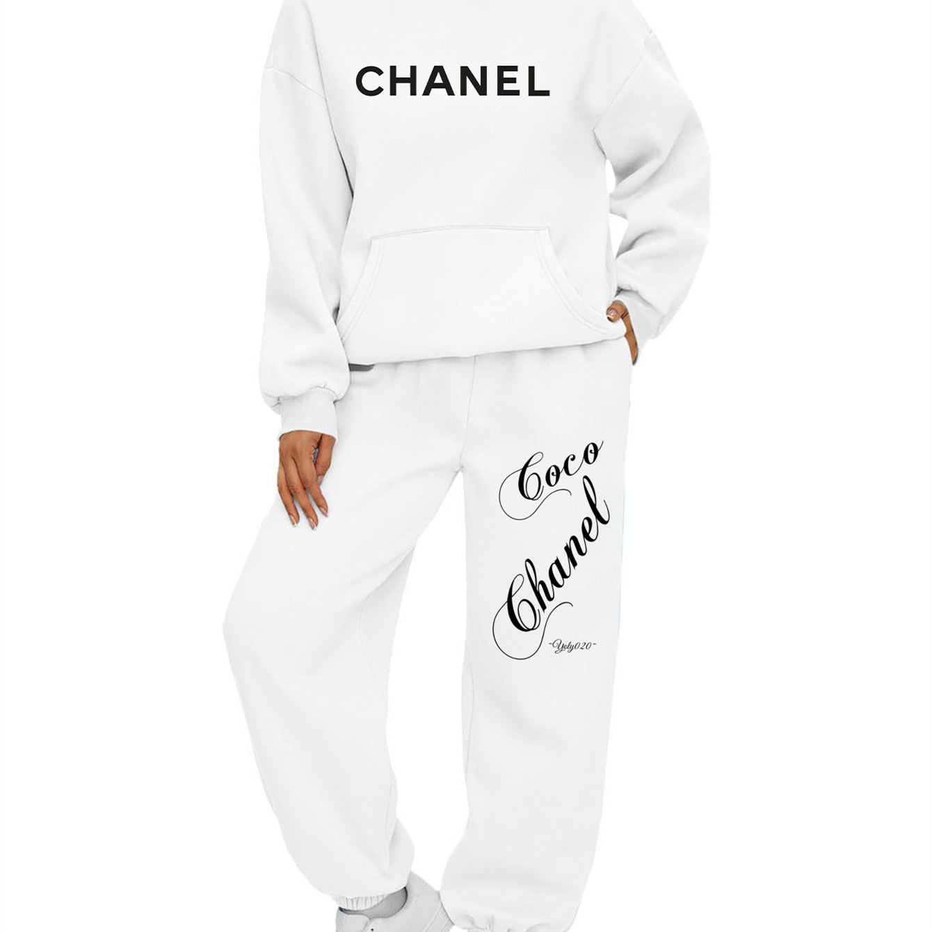 【 Chanel】シンプルなデザインのおしゃれな女性の超流行のパーカーのスーツです