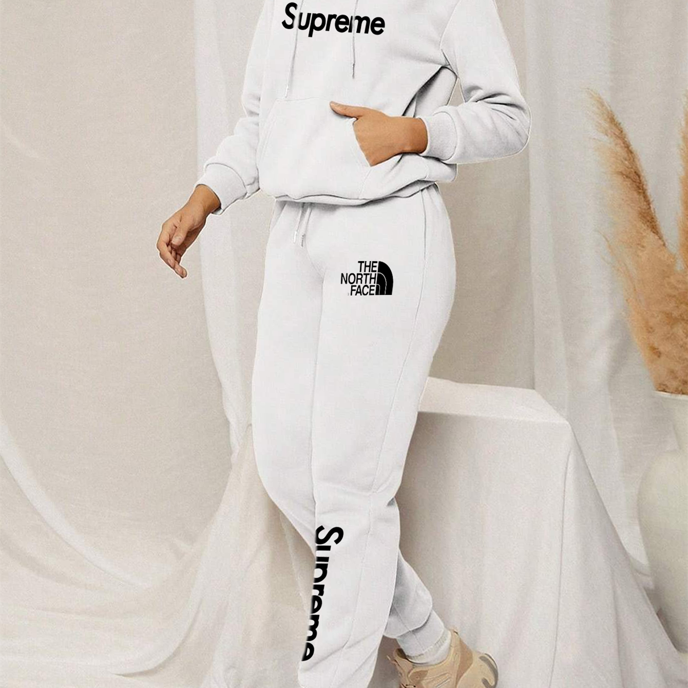 【 Supreme x The North Face 】超人気ファッション連名戦没キャラクターパーカーセット