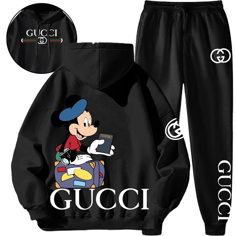 【GUCCI】MICKEY 旅のキャラクターですパーカーのスーツです