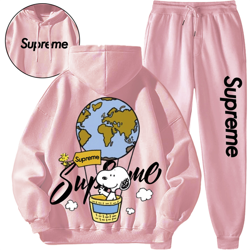 【 Supreme 】世界を旅する子犬のおしゃれなパーカーのセットです
