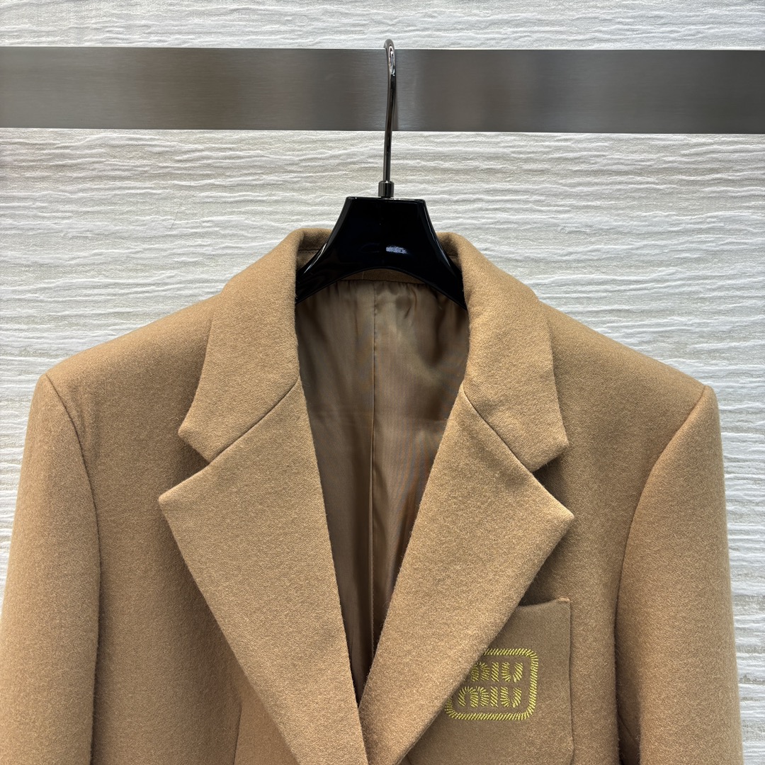 MIUMIU背広のコート SS96789