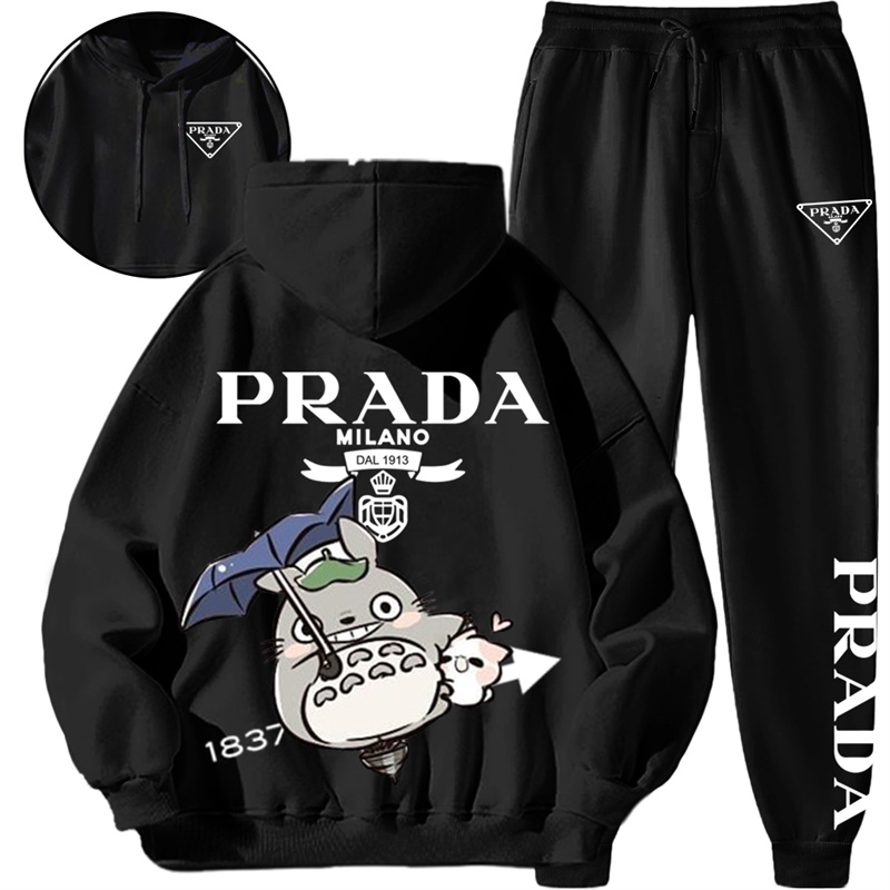 【 PRADA 】TOTOROシンプルな傘子猫ですパーカーのスーツです