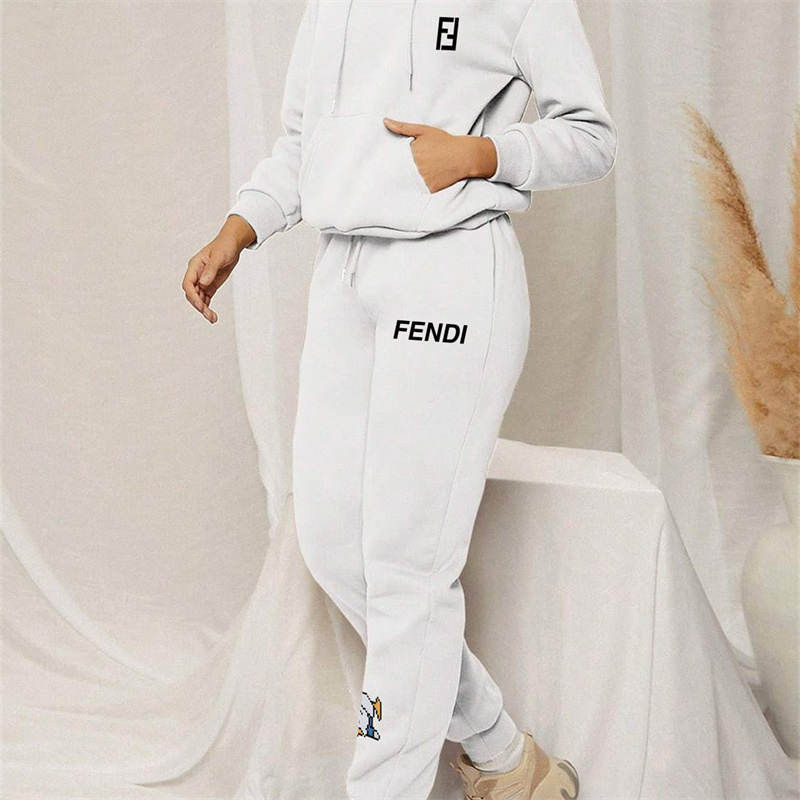 【 Fendi 】かわいい転んだアヒルちゃんのおしゃれパーカーパーカースーツです
