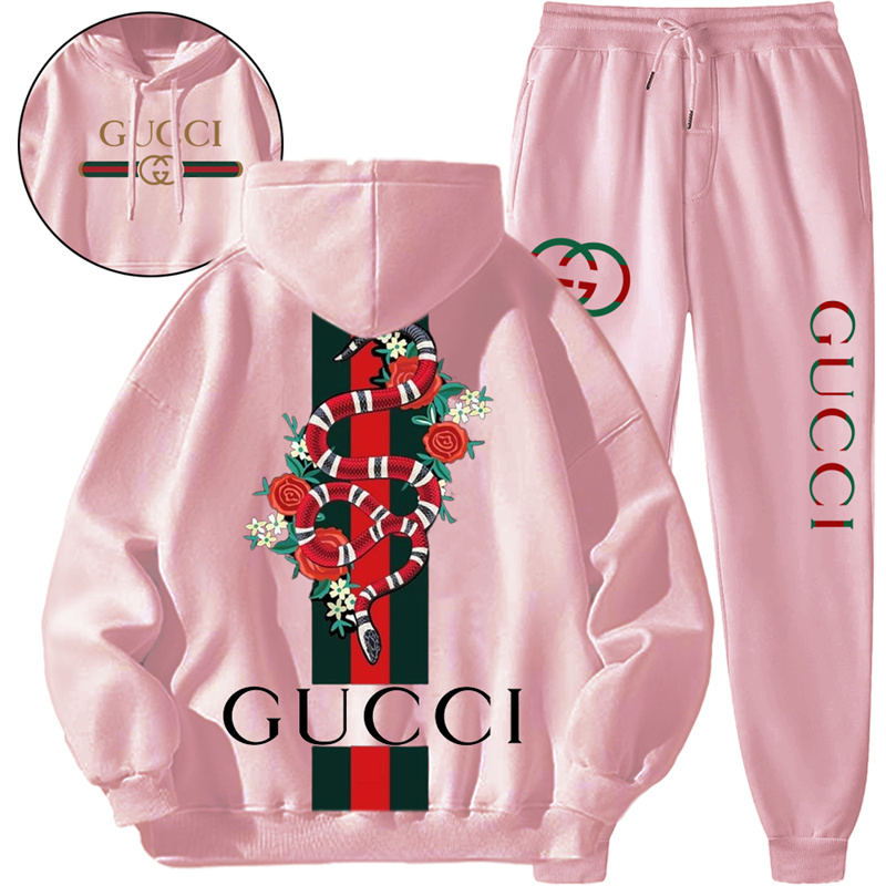 【 Gucci 】デザインがおしゃれなパーカーのセットです
