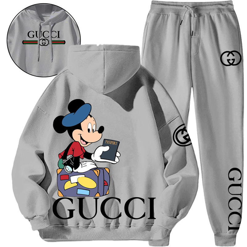【GUCCI】MICKEY 旅のキャラクターですパーカーのスーツです