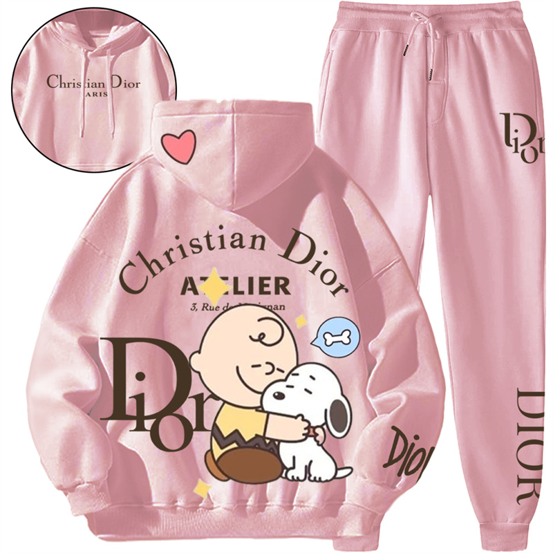 【 DIOR 】SNOOPY 犬と男の子が可愛いQ版ですパーカーのスーツです