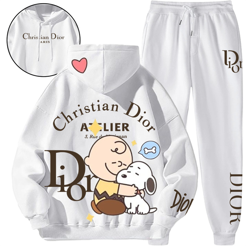 【 DIOR 】SNOOPY 犬と男の子が可愛いQ版ですパーカーのスーツです