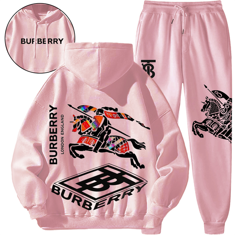 【 Burberry 】デザイン性のある戦闘馬の個性的なパーカーのセットです