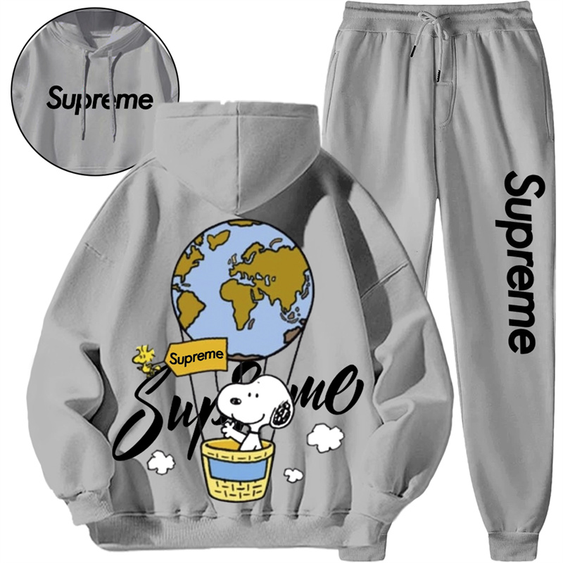 【 Supreme 】世界を旅する子犬のおしゃれなパーカーのセットです