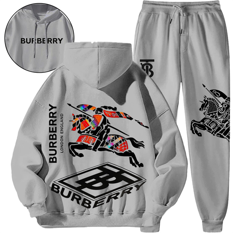 【 Burberry 】デザイン性のある戦闘馬の個性的なパーカーのセットです