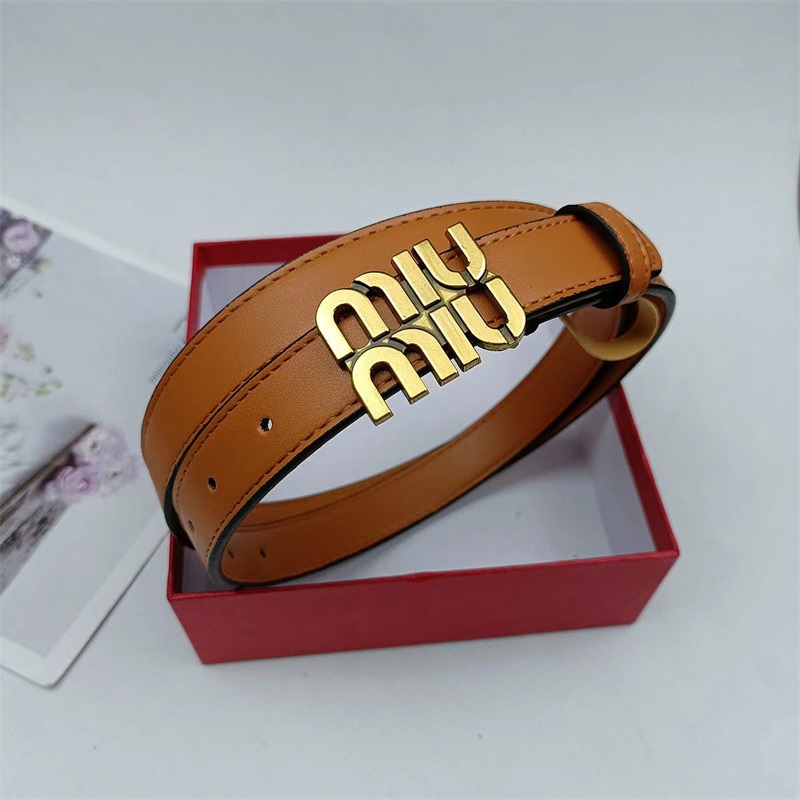 MIUMIU本革トレンドベルト01 SS93996