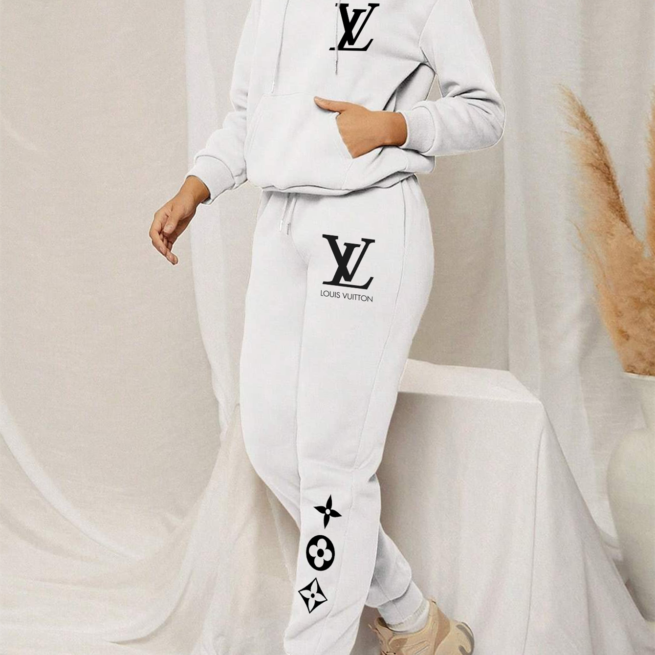 【 Louis Vuitton】天使の翼のファッションのパーカーのセットです