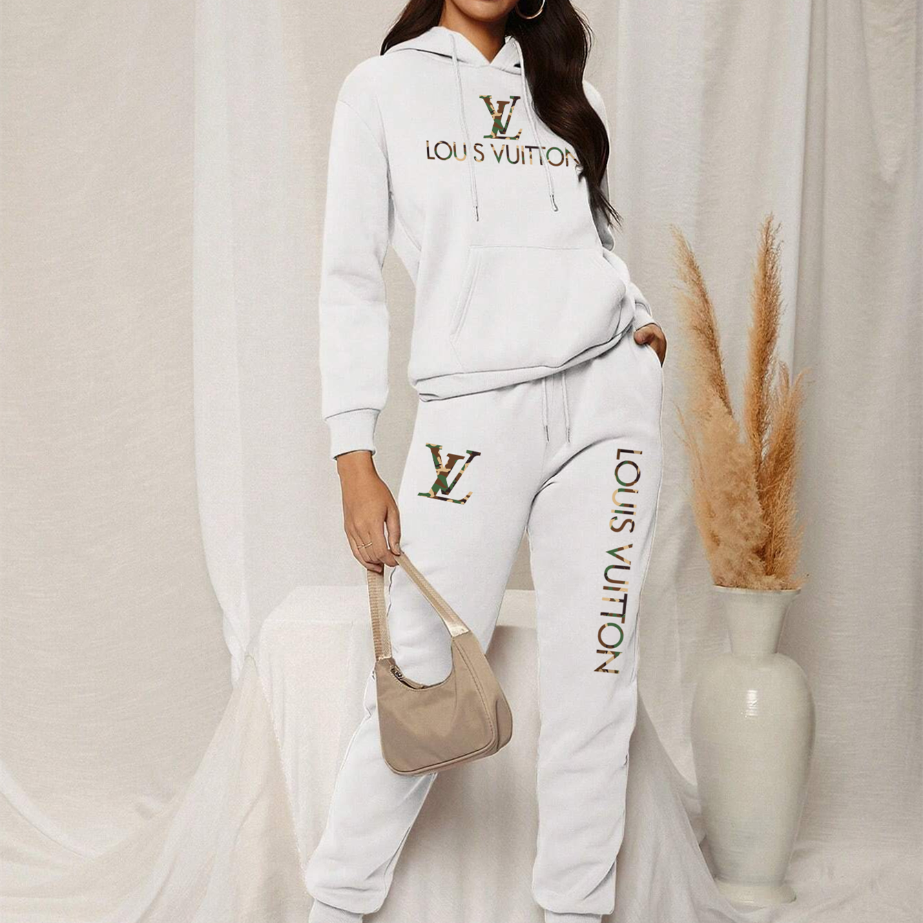 【 Louis Vuitton】迷彩ストリートファッションスタイルドクロパーカーのスーツです