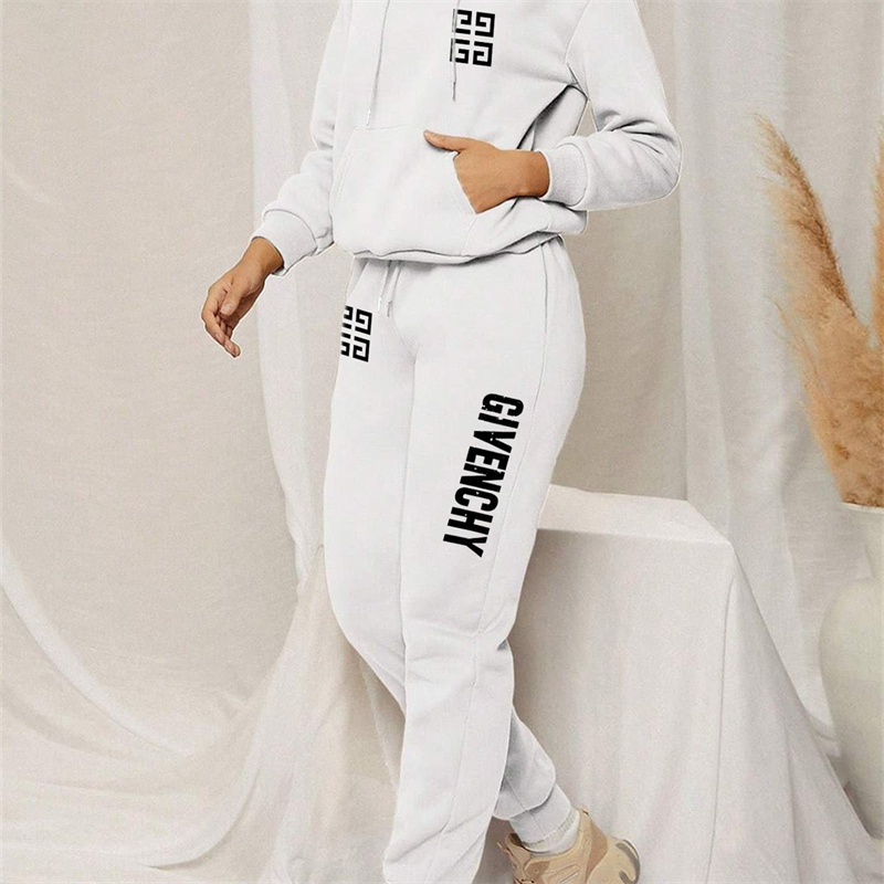 【 Givenchy 】デザイン性おしゃれバトルスタイルうさぎのパーカースーツです