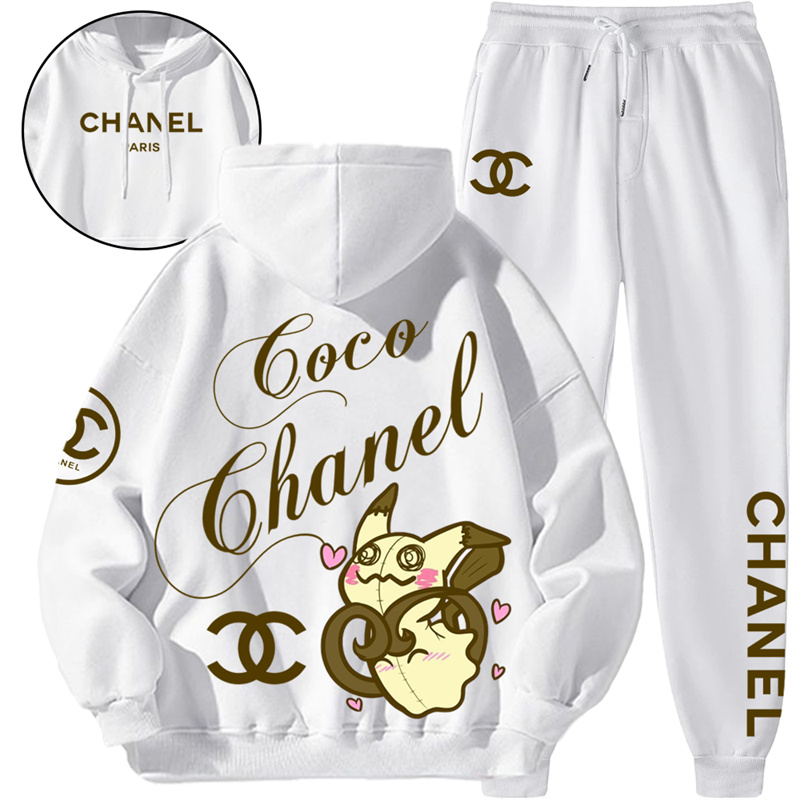 【 CHANEL 】かわいいポケモンが人気のおしゃれなデザインですパーカーのスーツです