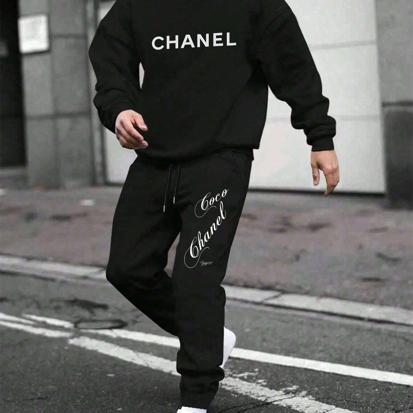【 Chanel】シンプルなデザインのおしゃれな女性の超流行のパーカーのスーツです