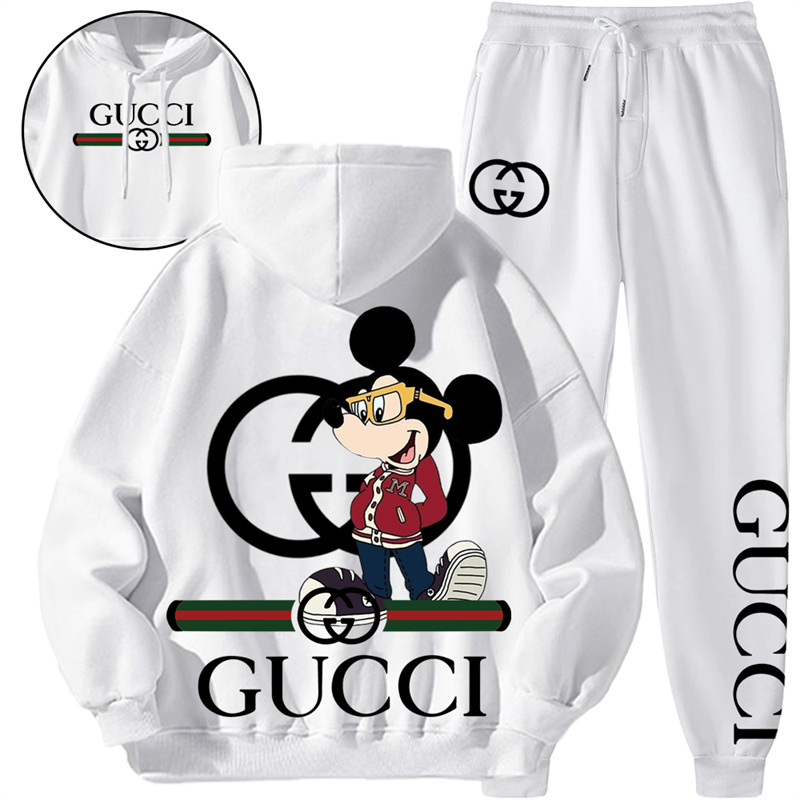【GUCCI】メガネをかけたおしゃれなキャラクターですパーカーのスーツです