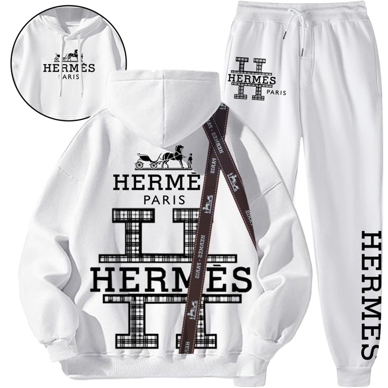 【HERMES】デザインがおしゃれですパーカーのスーツです