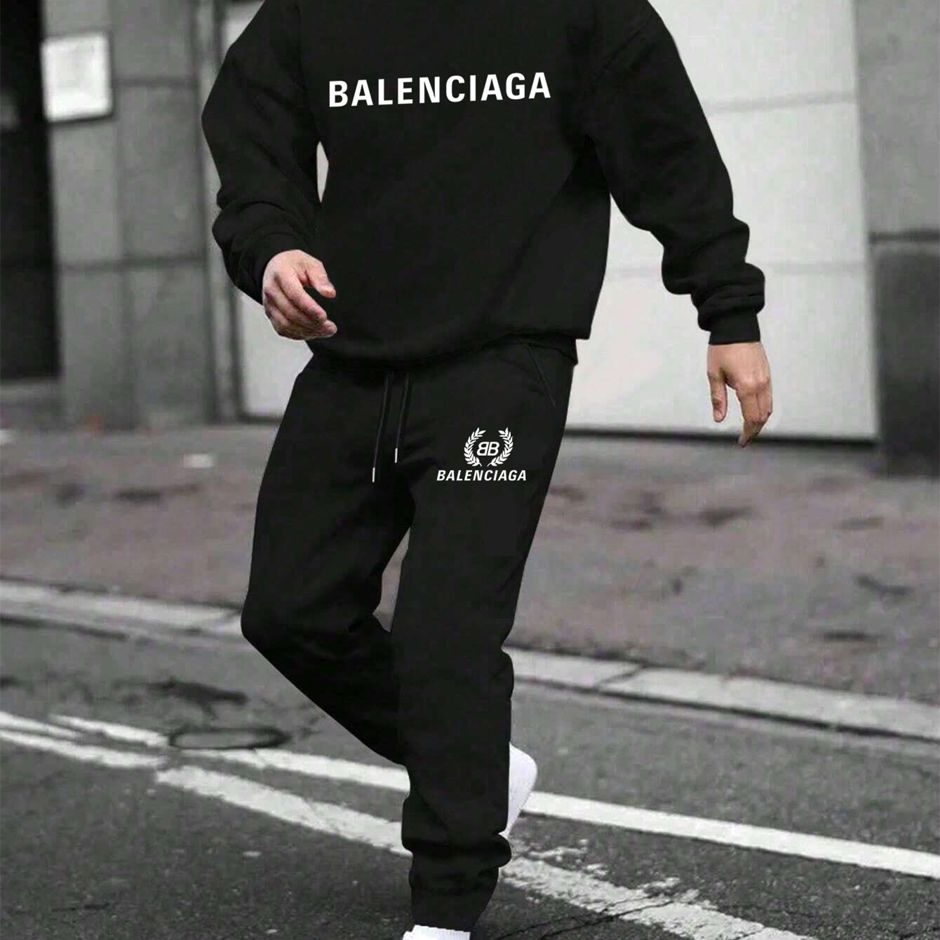 【 Balenciaga x Givenchy 】神奈川のサーフィンのテーマのファッションのパーカーのセットです