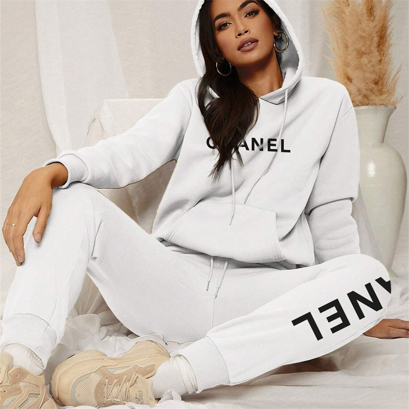 【 Chanel 】ファッション連名可愛いスタイルパーカーのスーツです