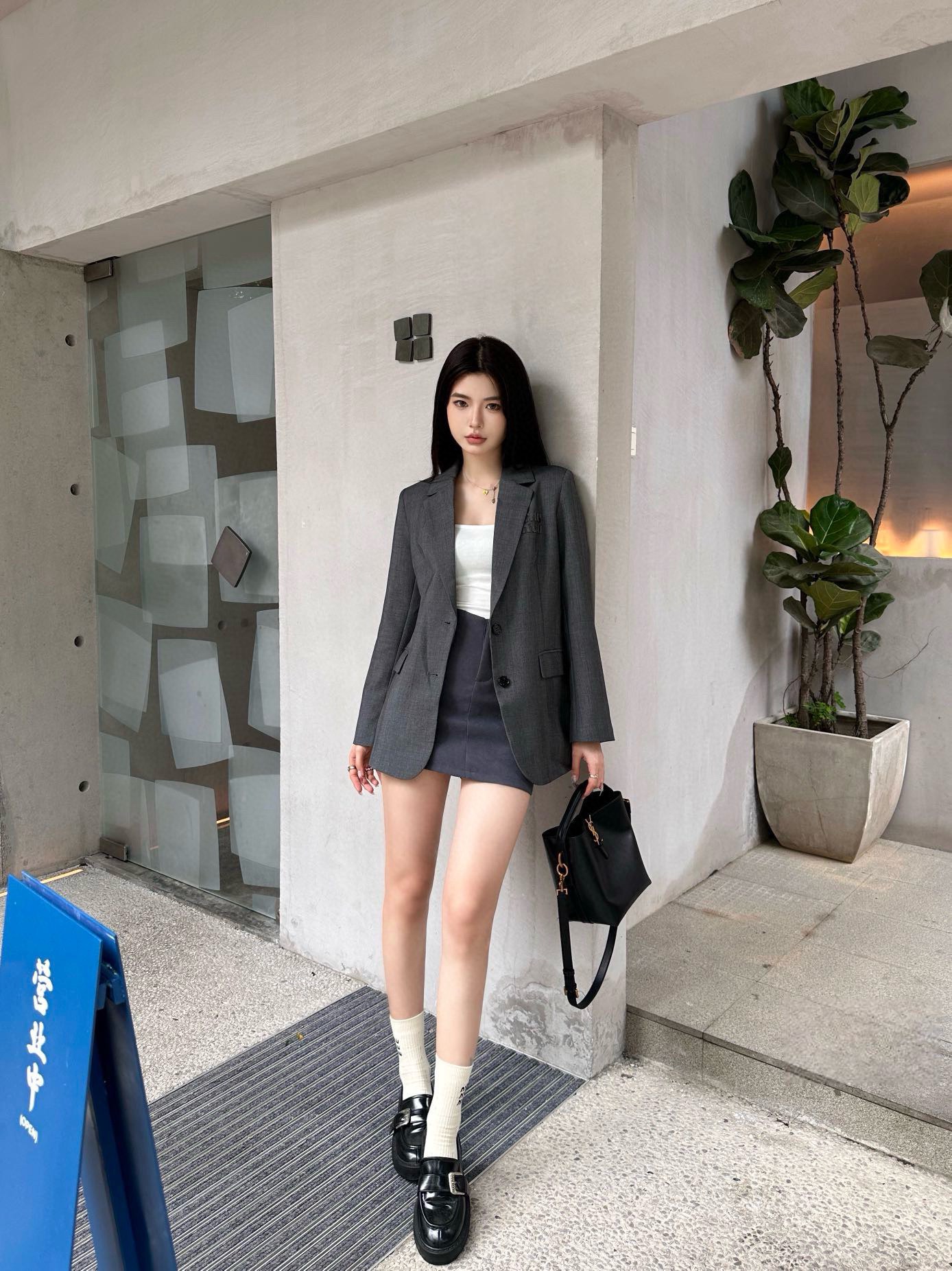 MIUMIU背広のコート SS96787