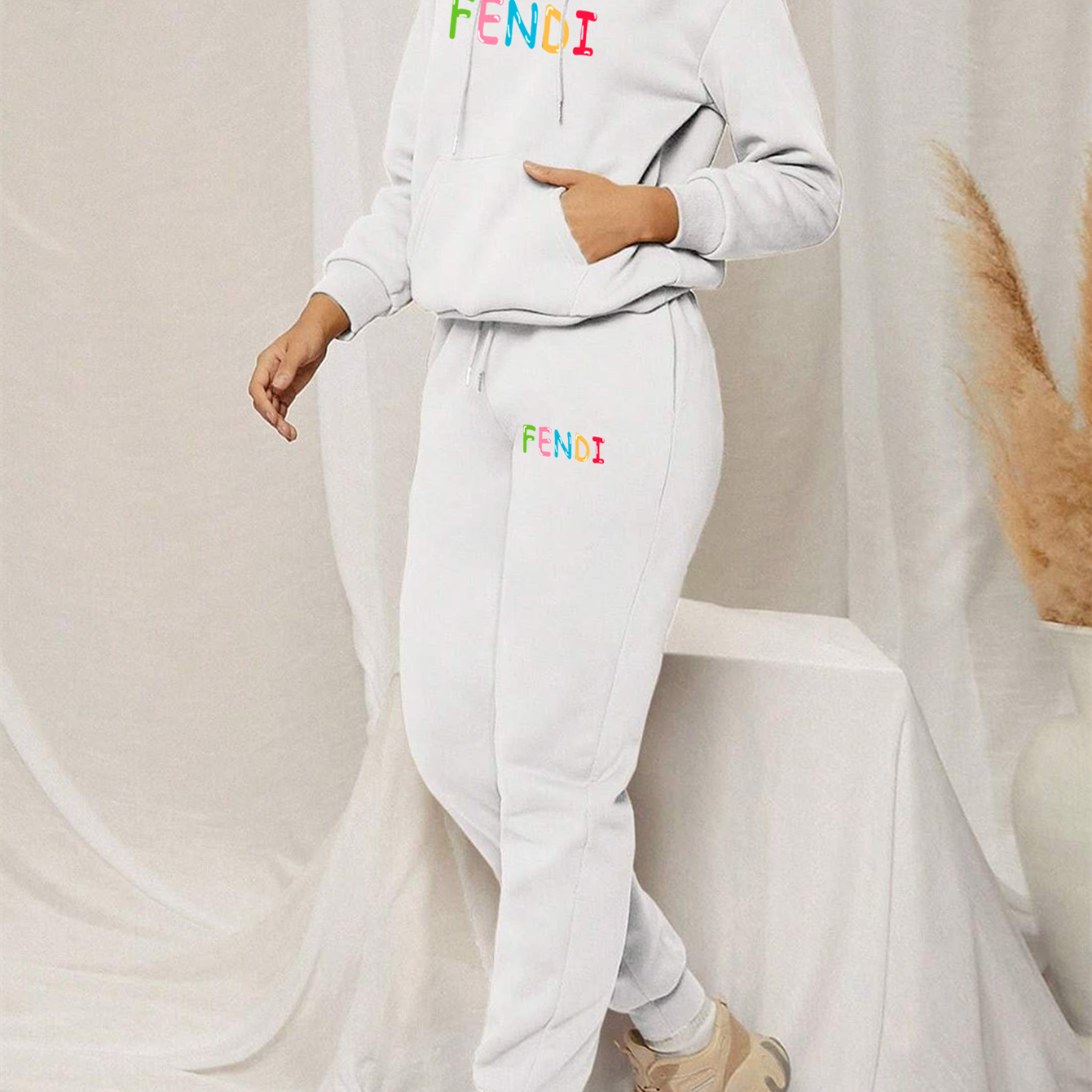 【 Fendi 】可愛くて大きい目のカエルのファッション連名の衛衣のスーツです