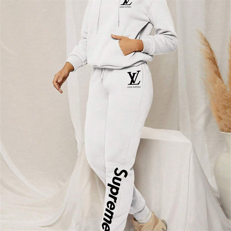 【LOUIS VUITTON & SUPREME】グラフィティアート風のぬいぐるみキャラクターですパーカーのスーツです
