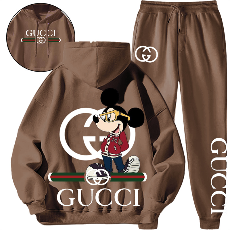 【GUCCI】メガネをかけたおしゃれなキャラクターですパーカーのスーツです