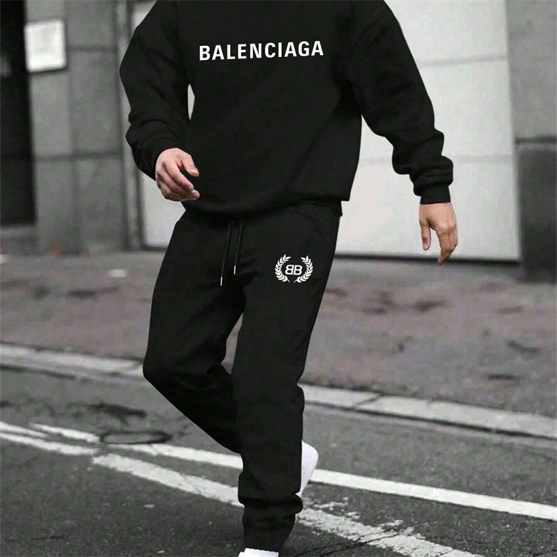 【 Balenciaga 】スタイリッシュで個性的なデザインのキャラクターフィギュア連名パーカーセットです